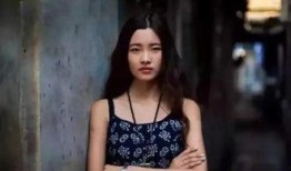 美女包围演员爆料摄影视频,揭秘摄影视频背后的故事