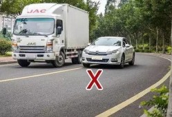 网友爆料货车视频播放大全,网友爆料，惊险瞬间尽收眼底